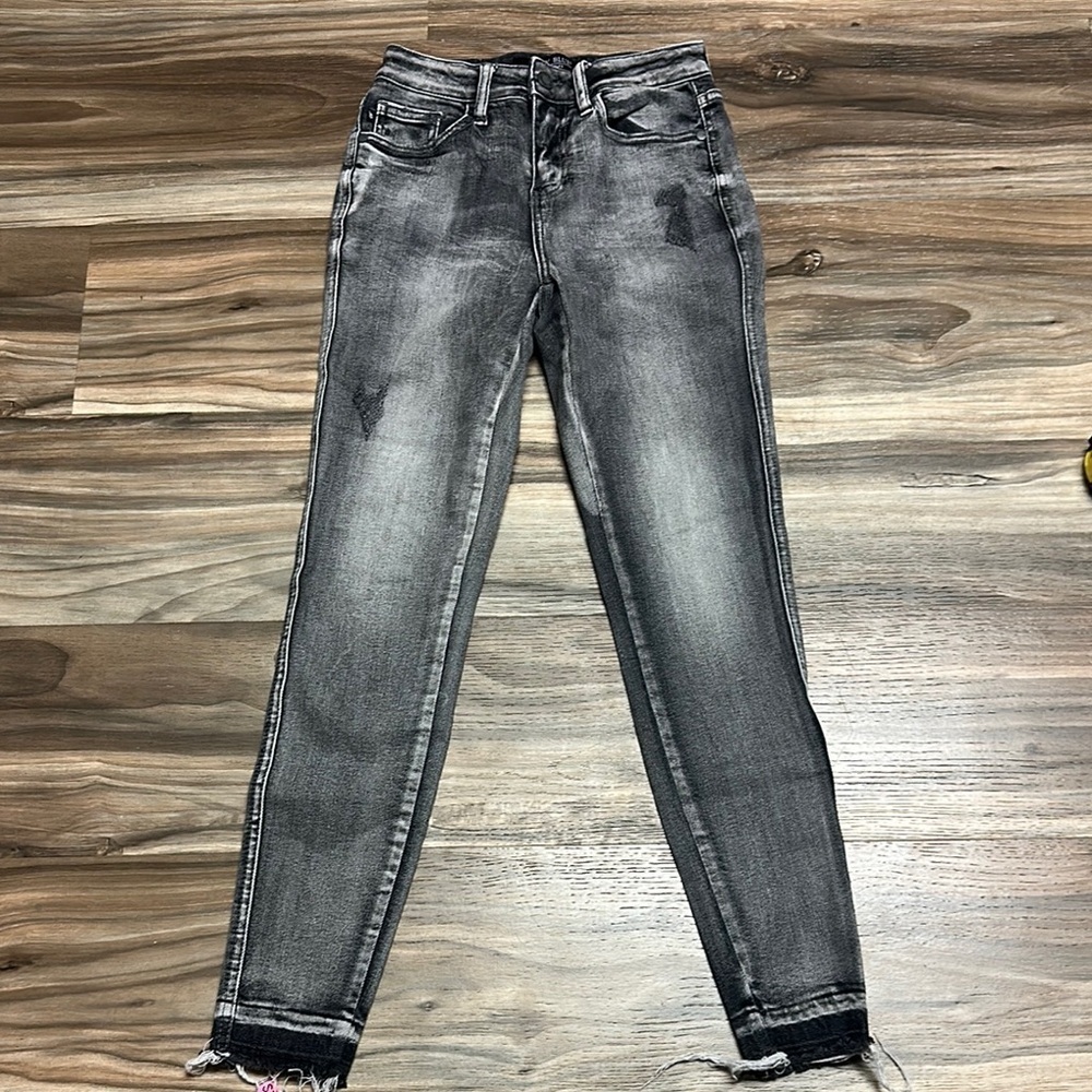 Judy Blue Jeans Women’s Size 24x26 (0/24) Distressed Skinny Gray Jeans